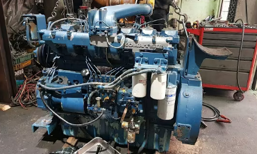 мотор Komatsu S6D125E